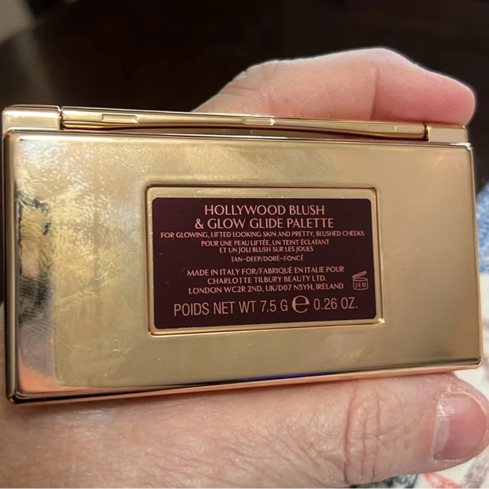 Charlotte Tilbury Hollywood Blush & Glow Palette in Tan/Deep